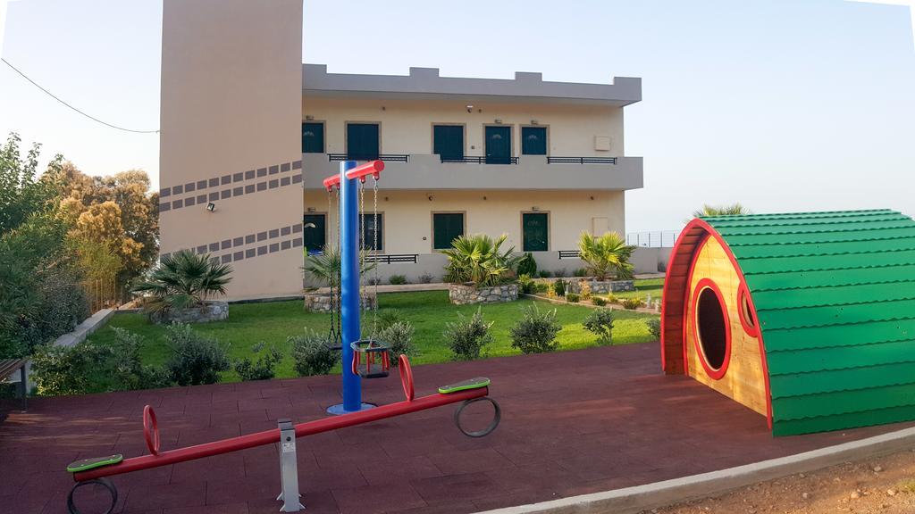 Kritamos Beach Apartments فراكوكاستيلو المظهر الخارجي الصورة