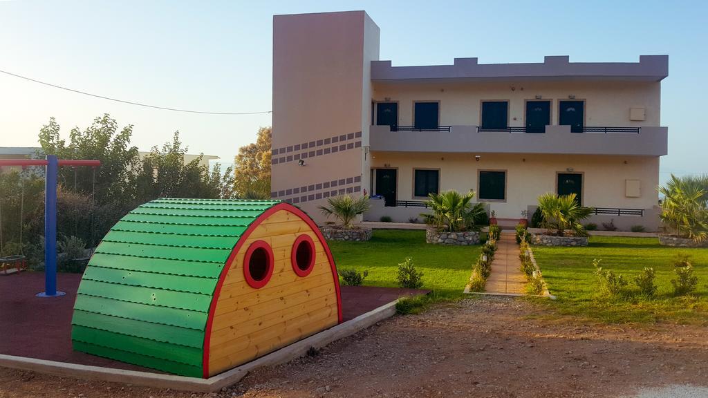 Kritamos Beach Apartments فراكوكاستيلو المظهر الخارجي الصورة